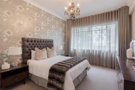 Modern Apartment in Rosebank Johannesburg Buitenkant foto